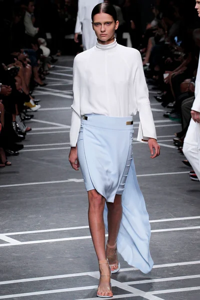 Look 31